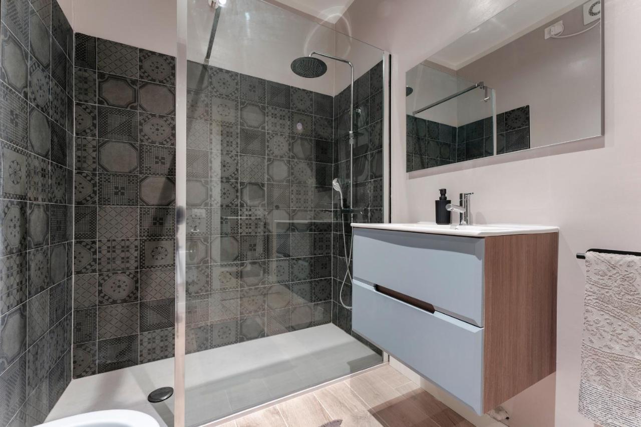 סירמיונה Casa Lugana 19 - Monolocale Con Piscina Direttamente A Lago מראה חיצוני תמונה